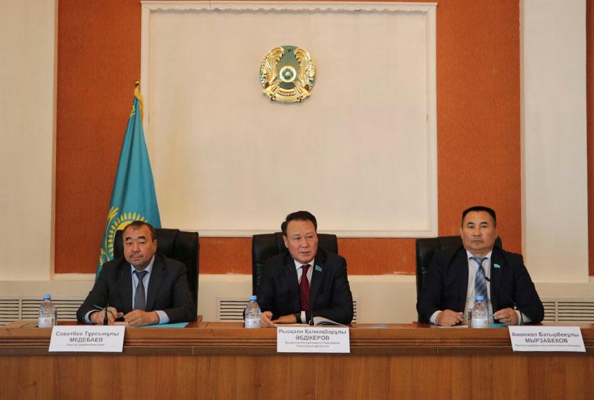 Jezqazǵandyqtarmen júzdesti