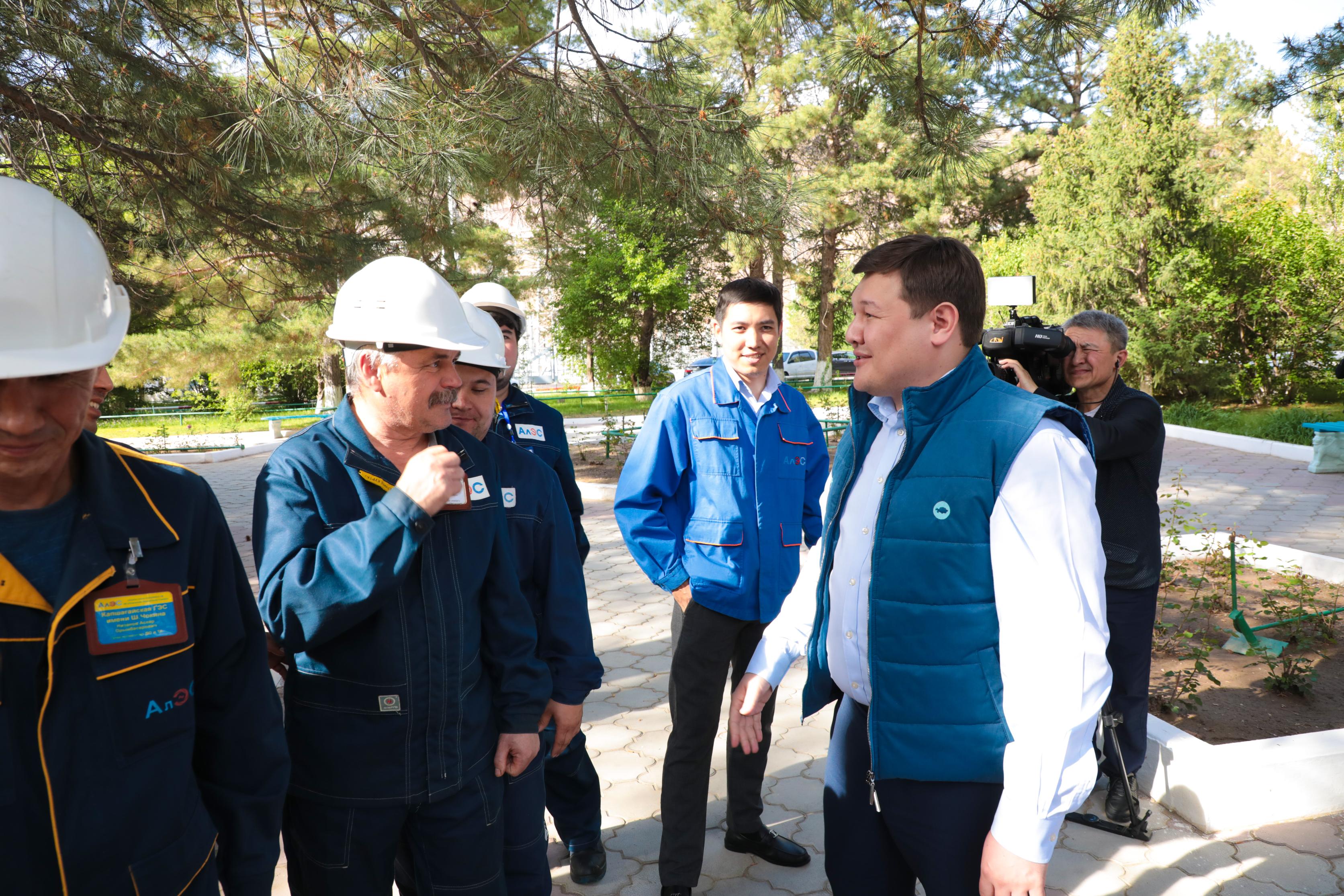 Qonaev qalasynda ótken kezdesýler