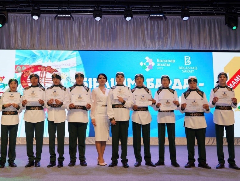 Bolashaq saraıy – tálim men tárbıe besigi