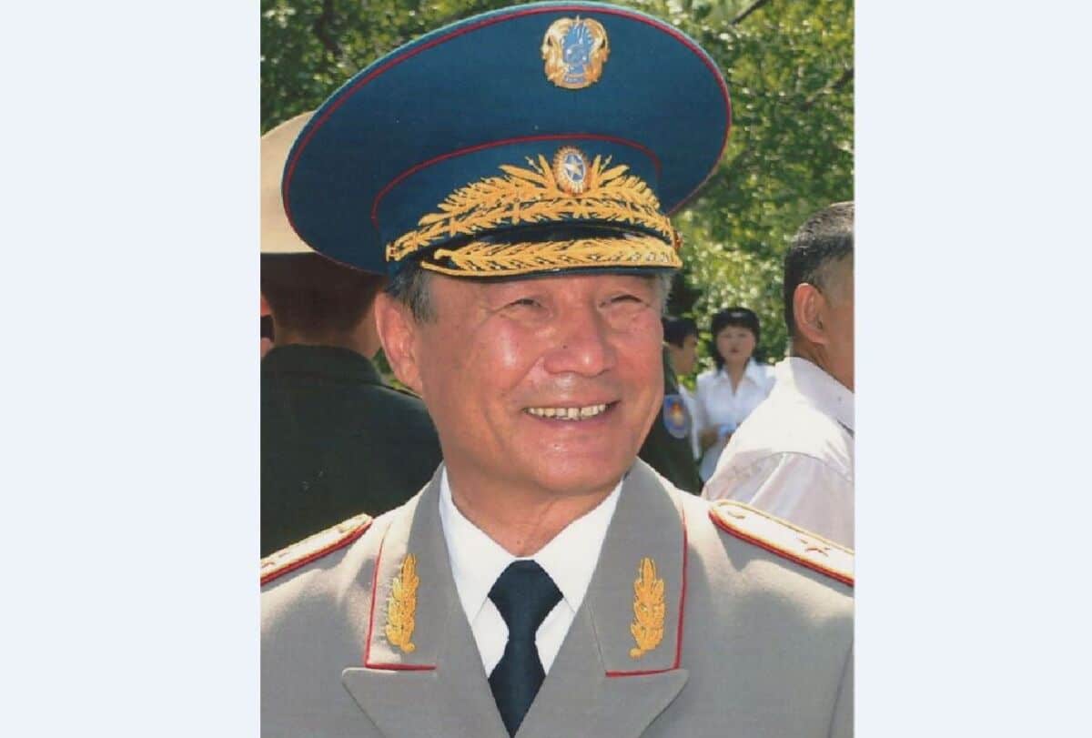 Adaldyq pen shyndyqty shyraq etti