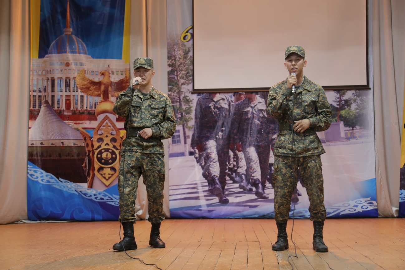 Áskerdegi ádebı kún