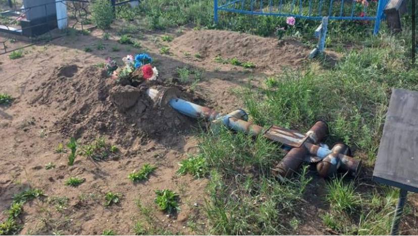 BQO-da oqýshylar zırat eskertkishterin qıratyp ketken