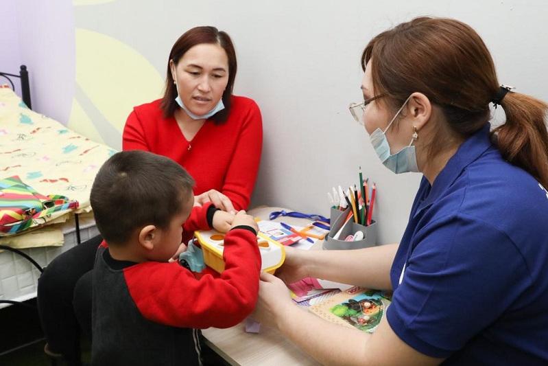 Aýtızm: Aýyrtpalyq ata-anaǵa túsedi