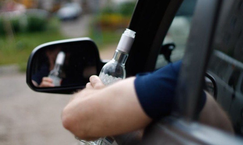 Túrkistanda mas júrgizýshi kólik júrgizý quqyǵynan aıyryldy