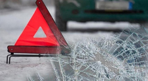 Aqtóbede júk kóligi men eki avtobýs soqtyǵysty