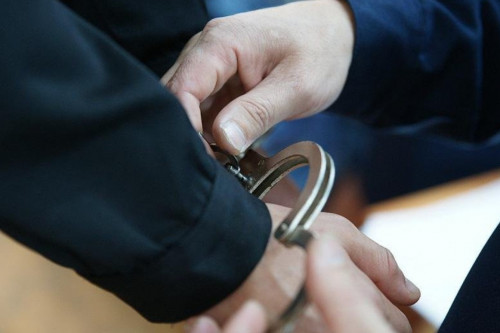 «1,1 mlrd teńgeni jymqyrdy»: Memleketaralyq izdeýdegi kúdikti ustaldy