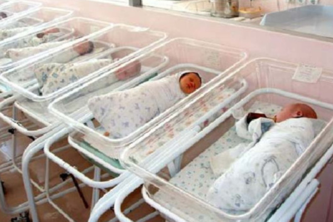 Referendým kúni Atyraýda 33 sábı dúnıege keldi