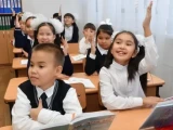 Qazaqstanda úsh tildi oqytýǵa qatysty ózgeris engiziledi