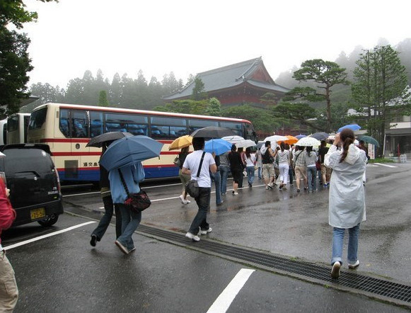 Japonııa «kúnmen qoshtasty»
