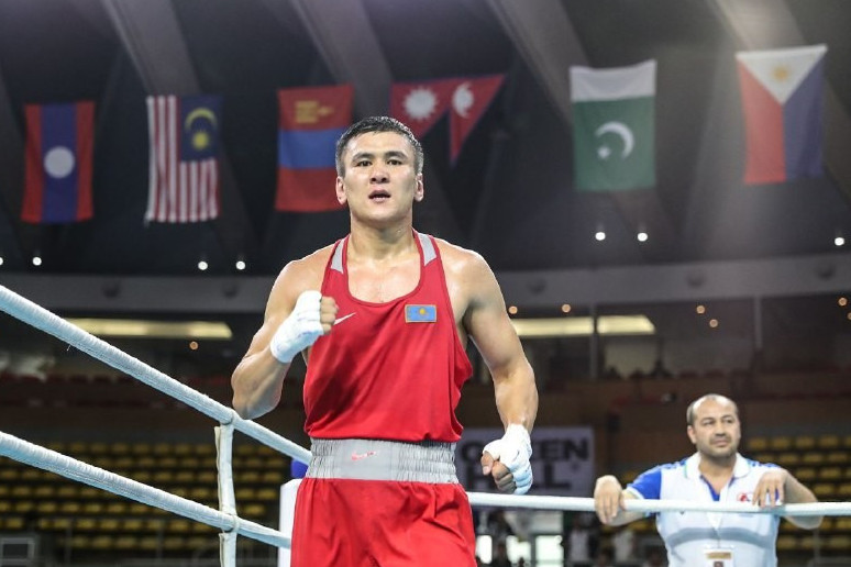 Qazaqstandyq eki boksshy álemdik reıtıngte joǵarylady