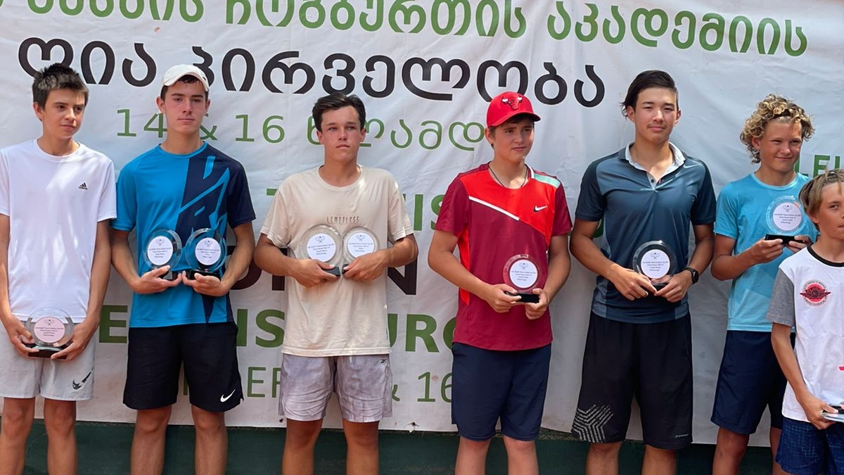 Qart qurlyqtan oljaly oraldy