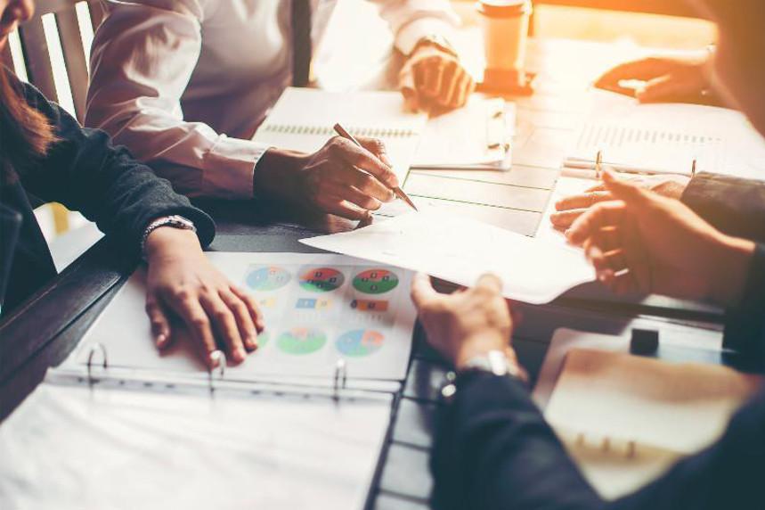 Bıznestegi jastar belsendi me?