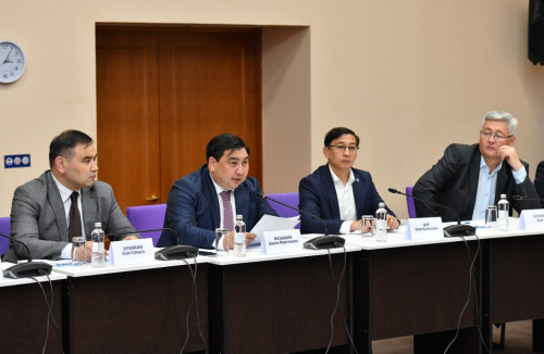 Jańa Qazaqstandaǵy memlekettik qyzmetshiniń bolmysy qandaı bolý kerek?