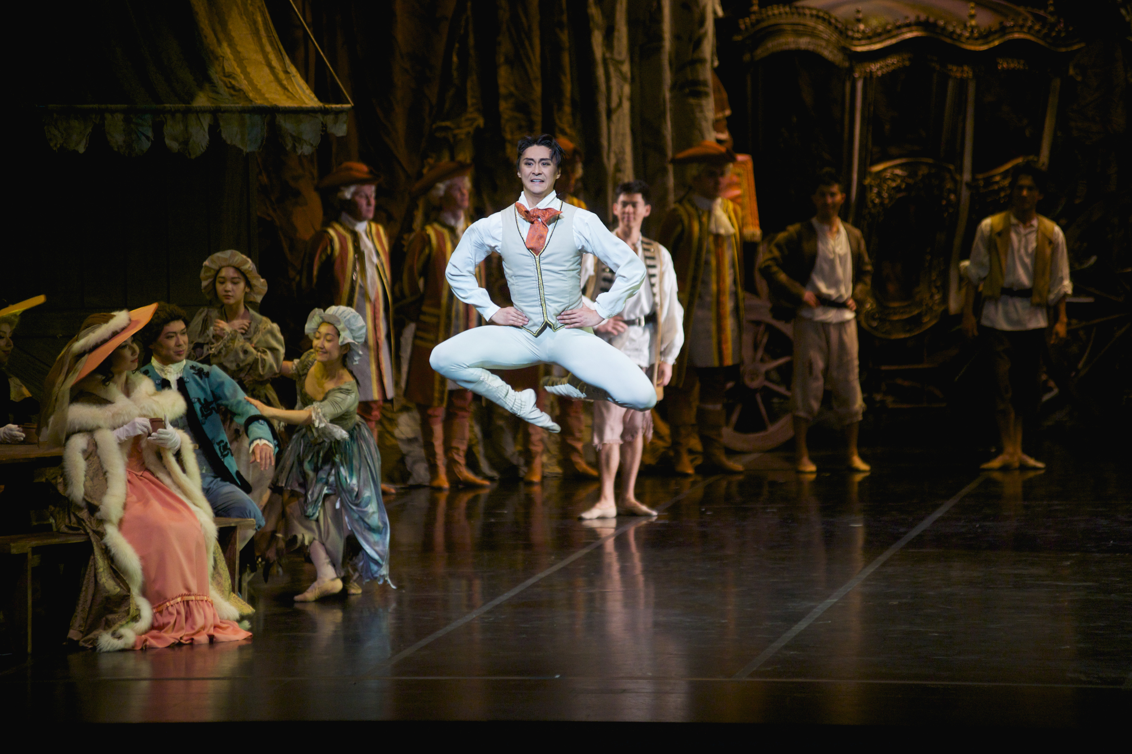 Japonııada jarqyraǵan Arman