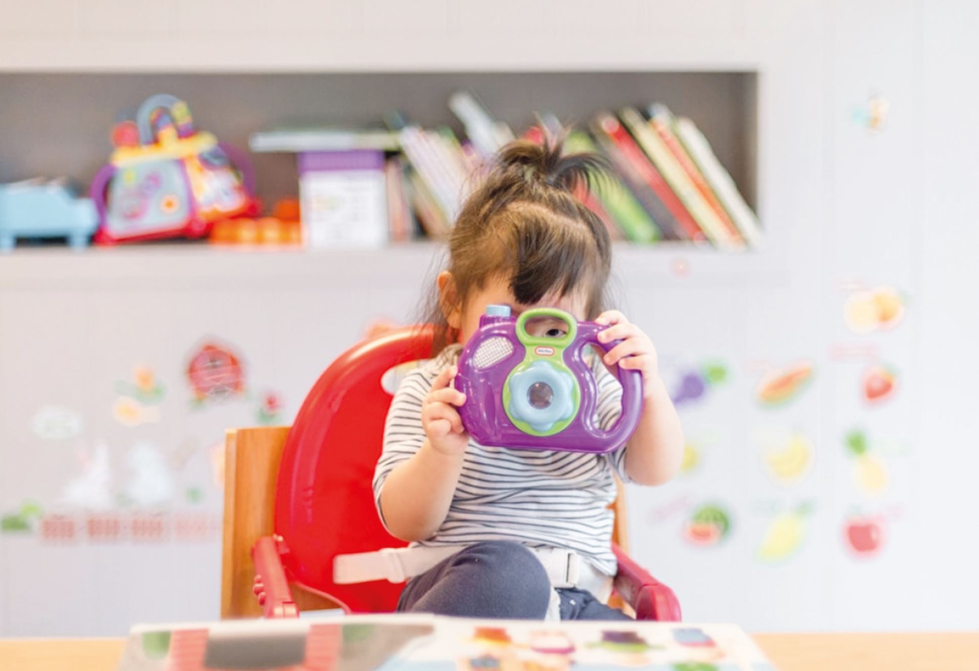 Jekemenshik balabaqshalardy lısenzııalaý kóleńkeli bıznesti «gúldendirip» jibermeı me?