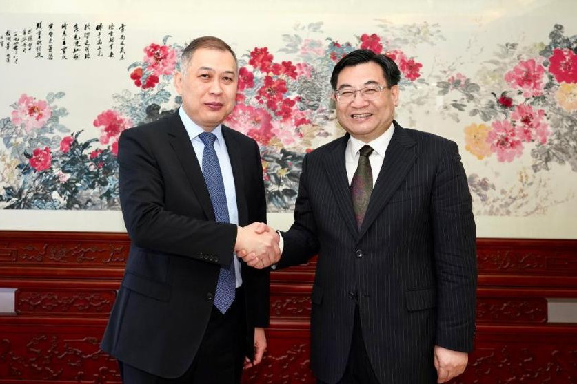 Qazaqstan men Qytaıda eki eldiń Mádenıet ortalyqtary ashylady