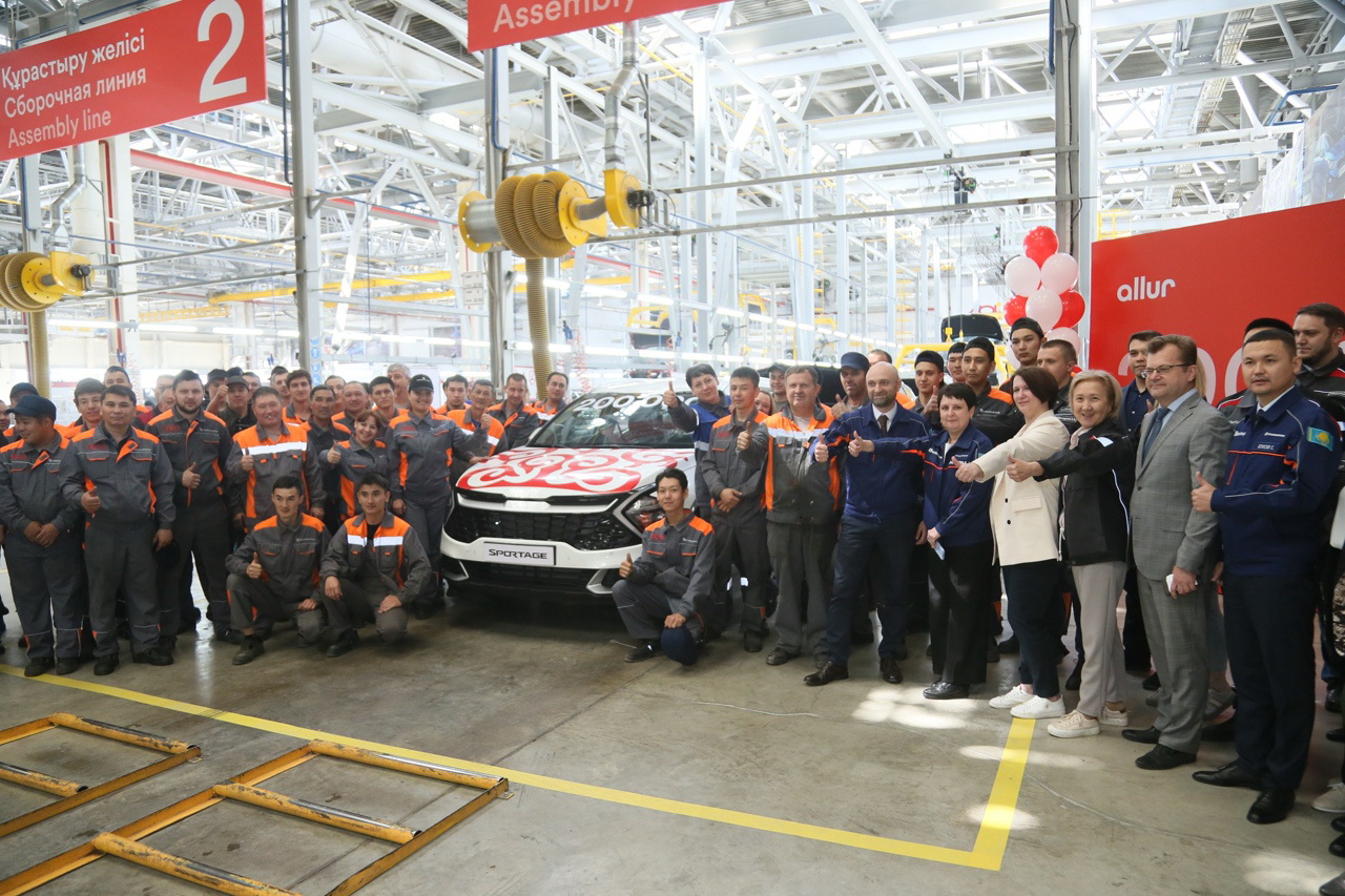 200 myńynshy avtokólik shyqty