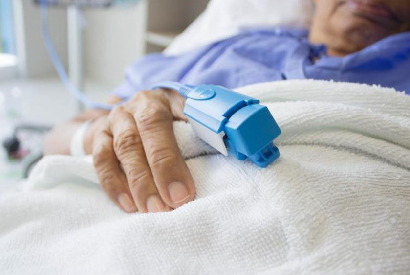 Koronavırýs juqtyrǵan 14 adamnyń jaǵdaıy aýyr