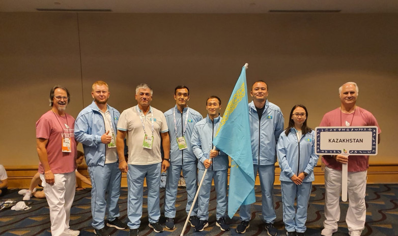 Dúnıejúzilik oıyndar jarysy ótip jatyr