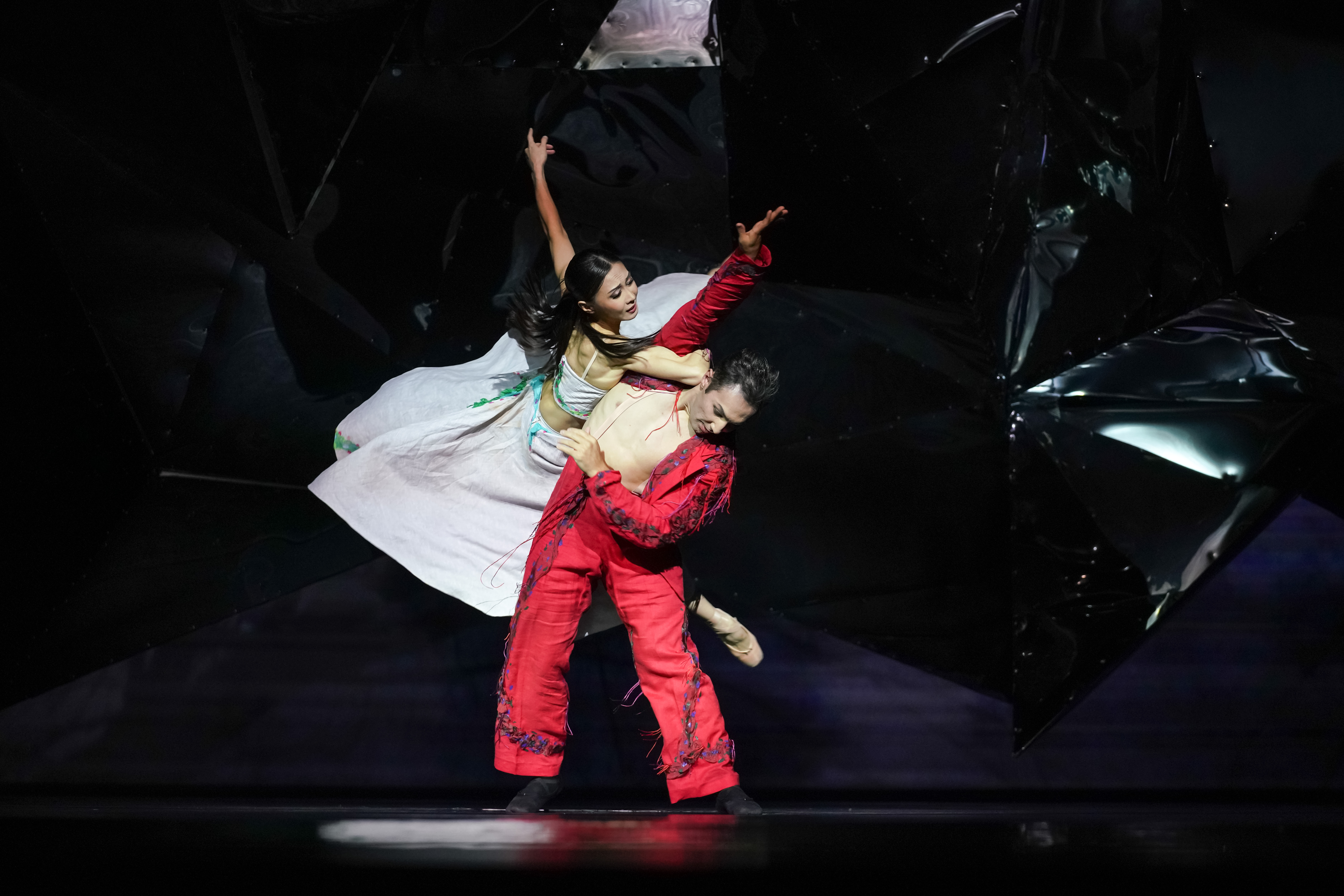 Maýsym mereıi – «Orfeı men Evrıdıka»