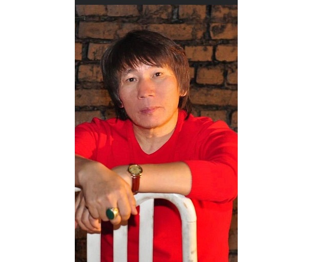 Muqanǵalı Tomanov: Teatr kórermendi tárbıelemeıdi