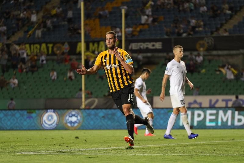 «Qaısardyń» qarqyny kúshti