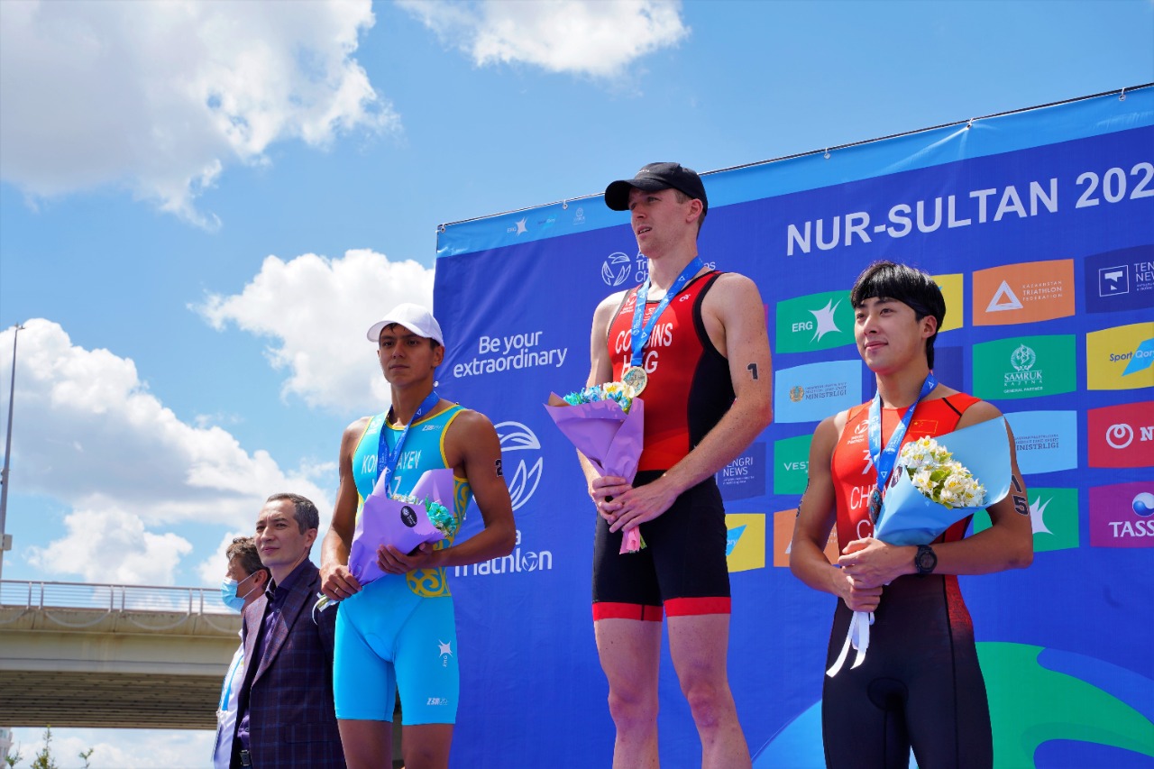 Elordada eki júlde buıyrdy