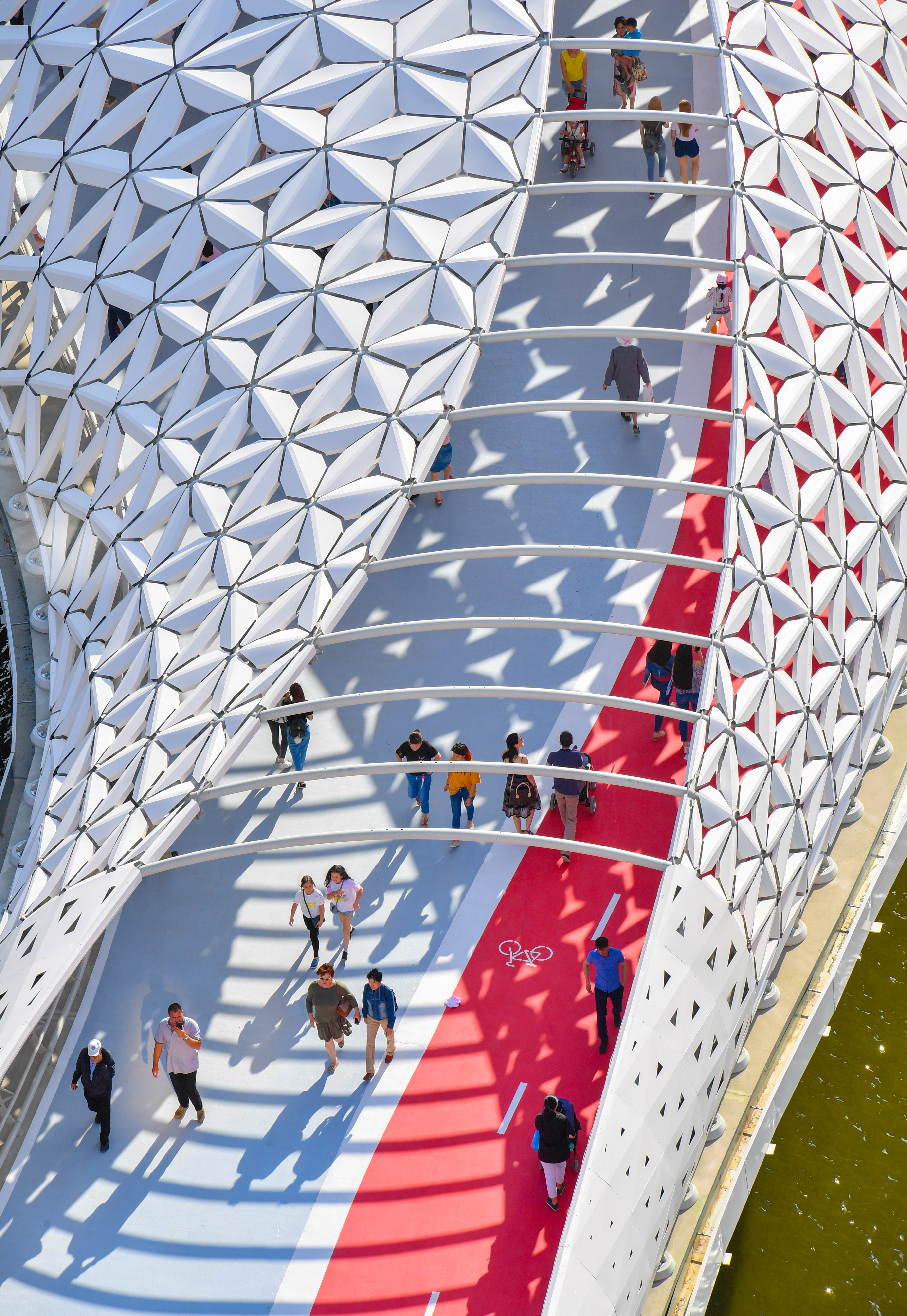 Jańa Qazaqstannyń azamaty neden qashyq bolǵany jón?