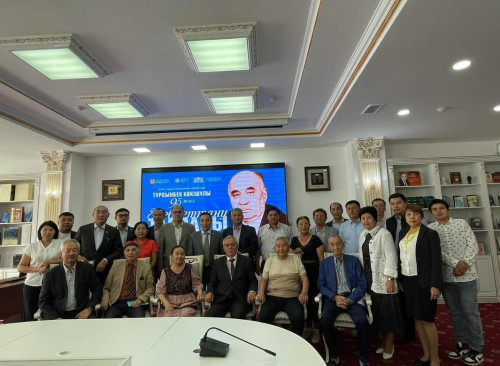 Elordada ǵalym Tursynbek Kákishulynyń 95 jyldyǵyna oraı ádebı jıyn ótti