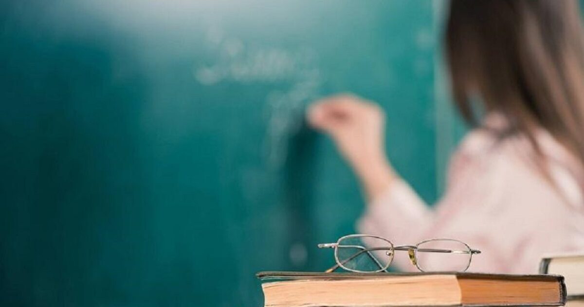 Ustaz eńbeginiń ulaǵatyn asyrǵan