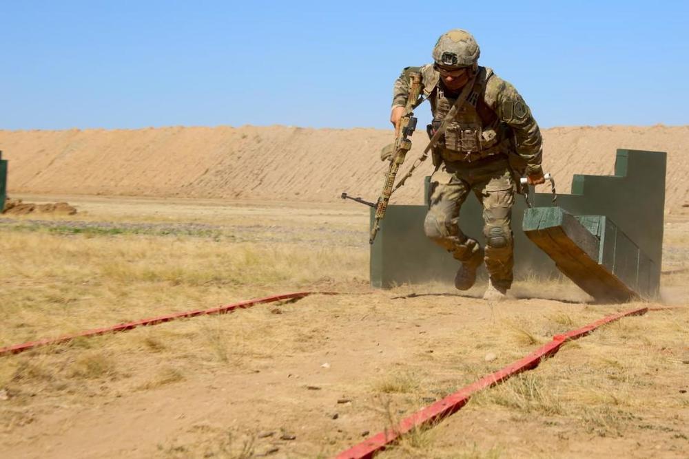 Áskerı oıyndardaǵy alǵashqy jeńister