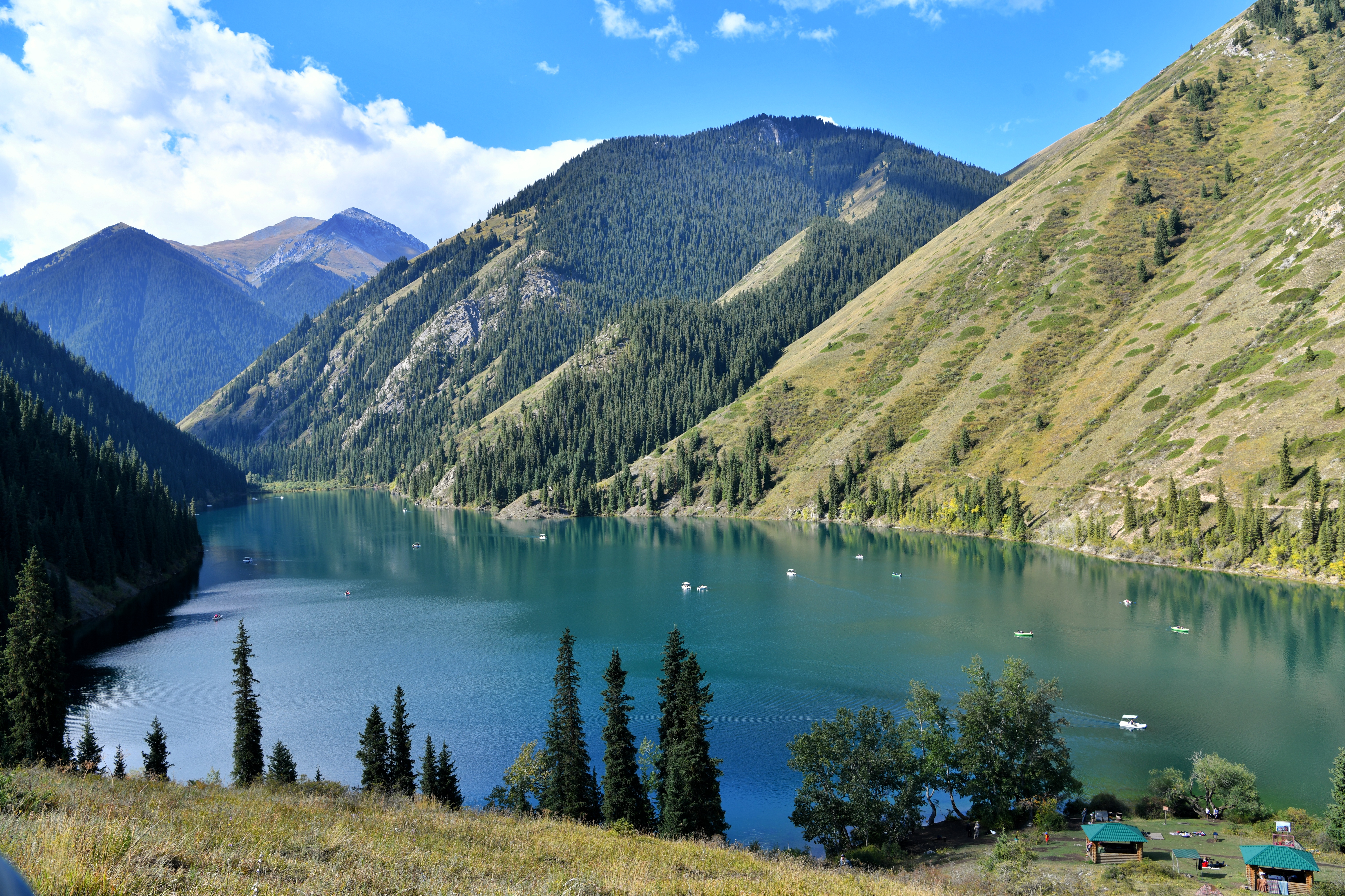 Kólsaıǵa kel, keremetti kózben kór