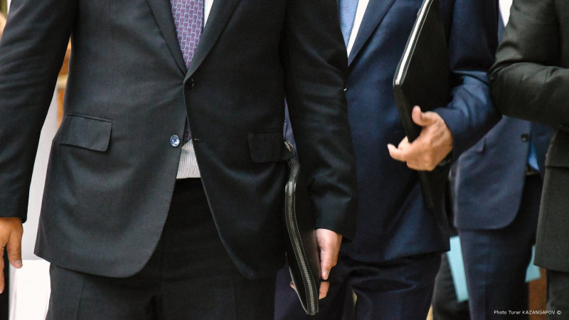 Aýyl eńbekkerlerimen júzdesti