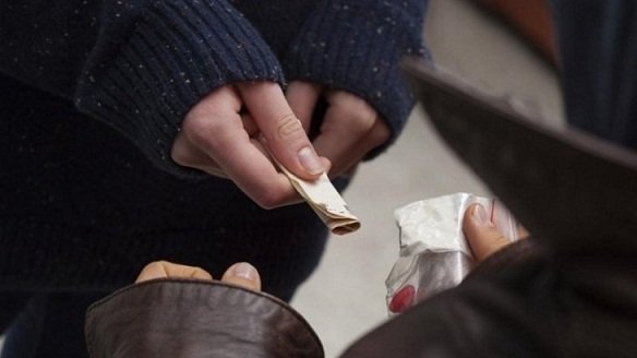 Esirtki satyp esirgen