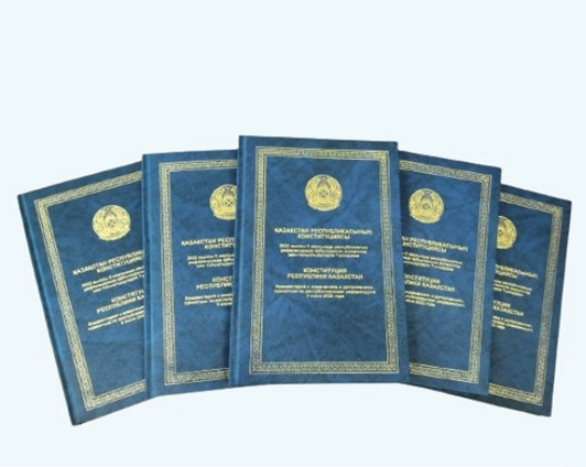 Tuńǵysh túsindirme kitap jaryq kórdi