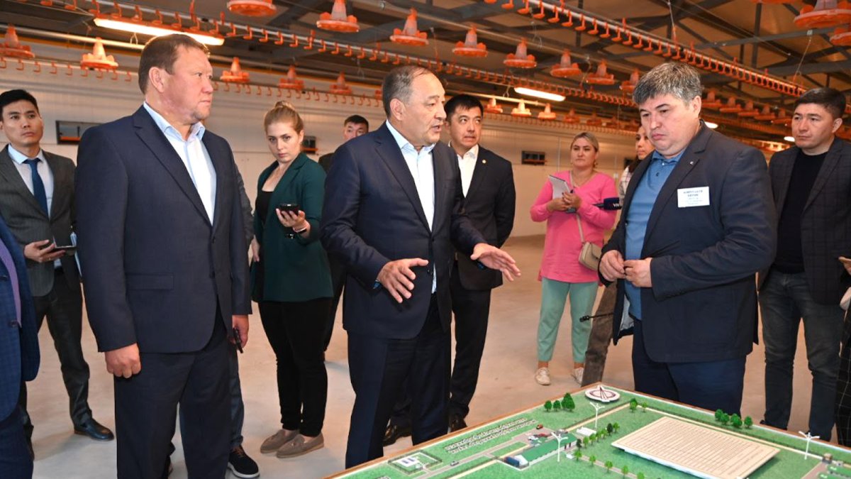 Qonystanýshylardyń jaǵdaıymen tanysty