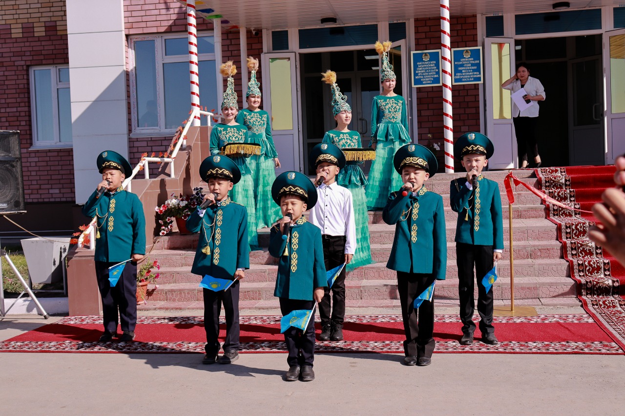 Semeıde jańa mektep ashyldy