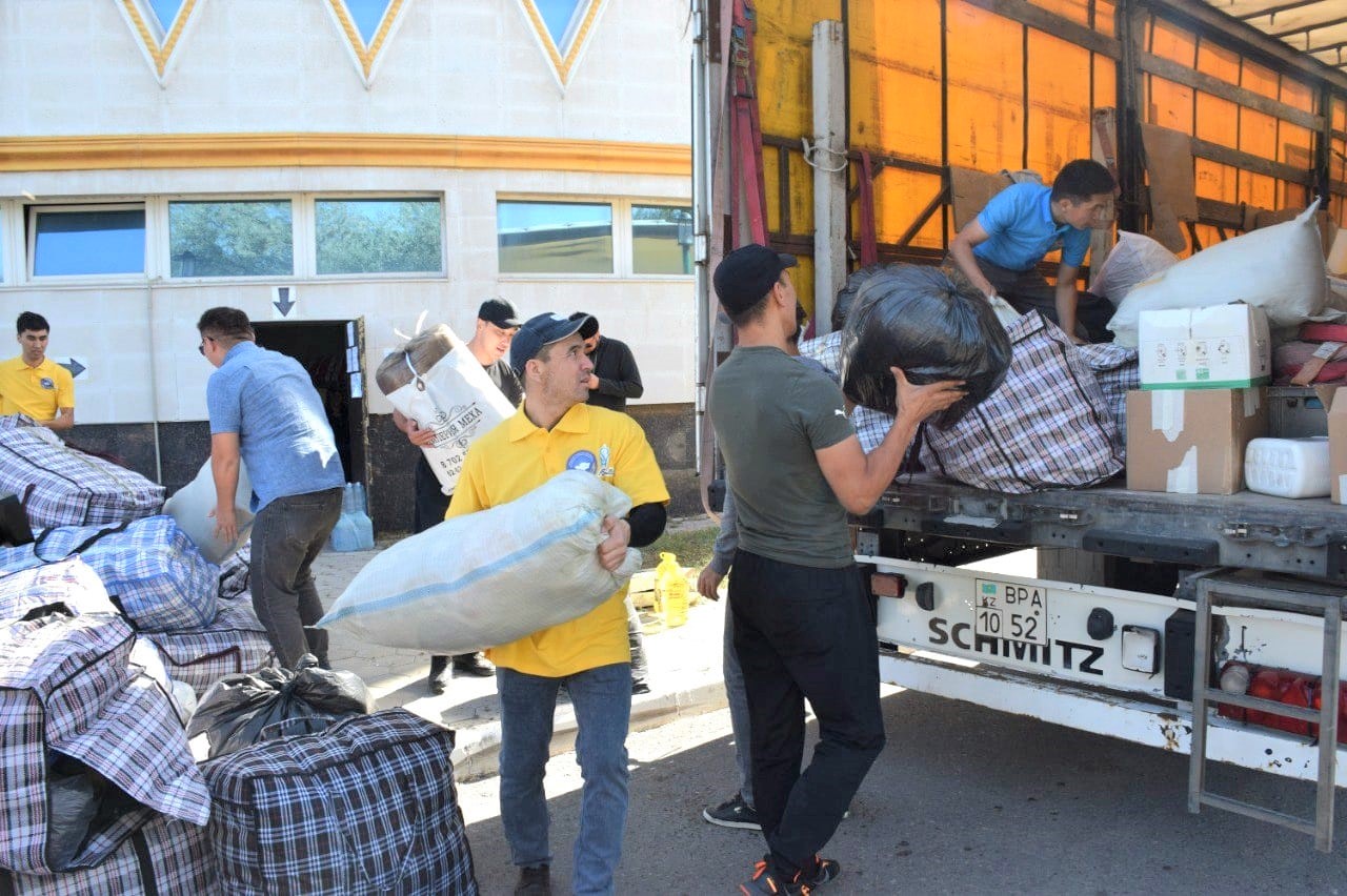 Qıyndyqty birge jeńemiz