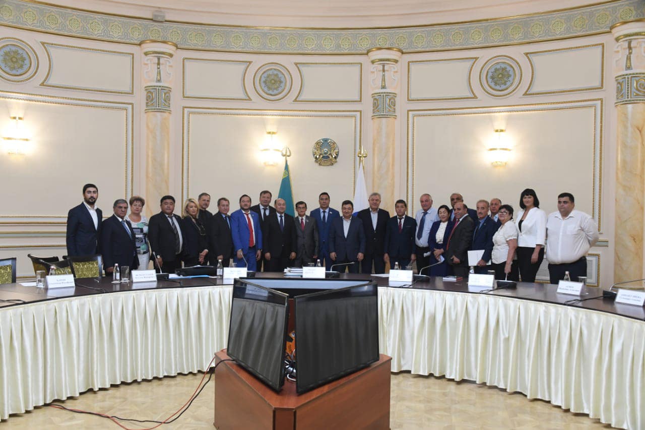 Memlekettik múdde bárinen joǵary