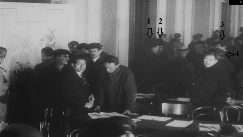 Ahmet Baıtursynuly shákirtterimen birge: 1 &ndash; Ahmet Baıtursynuly,                        2 &ndash; Eldes Omaruly, 3 &ndash; Názir Tórequlov, 4 &ndash; Ámire Qashaýbaev