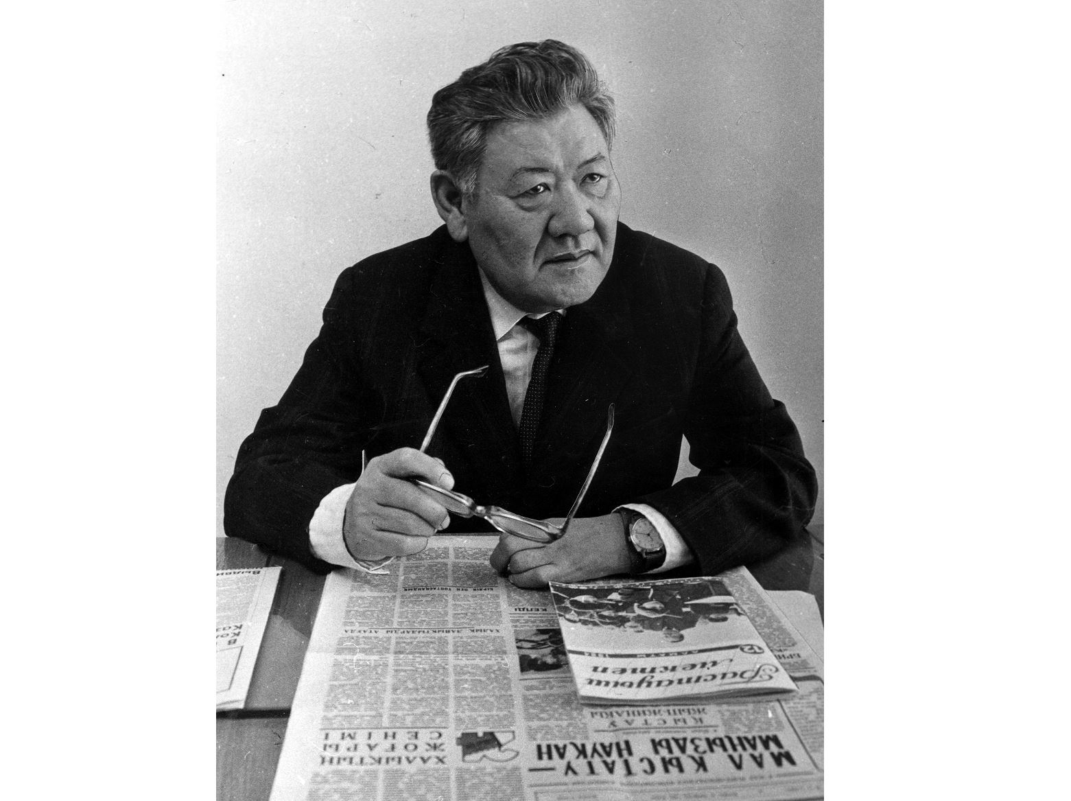 Syrbaı aqyn hám soǵys taqyryby