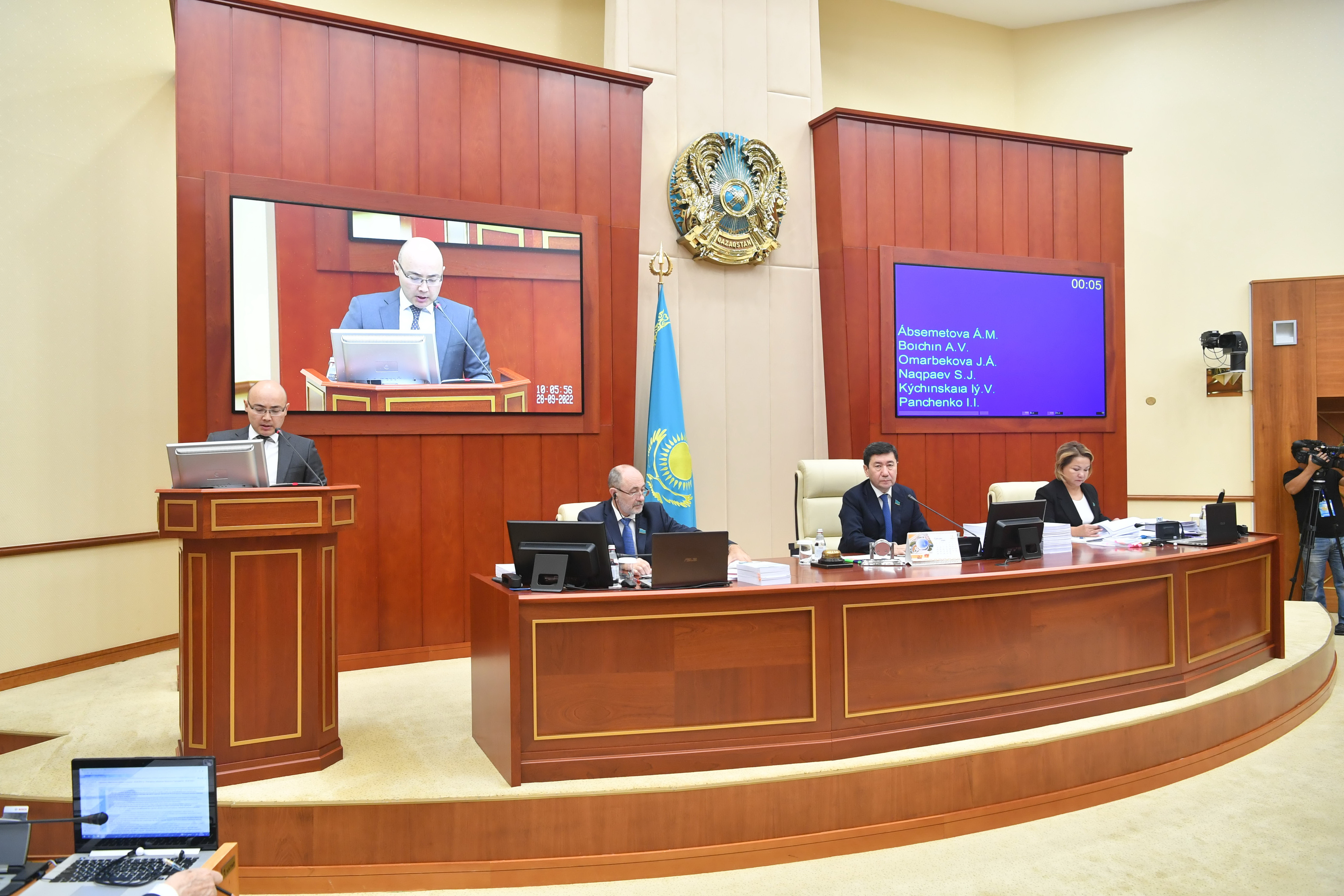 Jastarǵa qolaıly jaǵdaı týǵyzý kerek