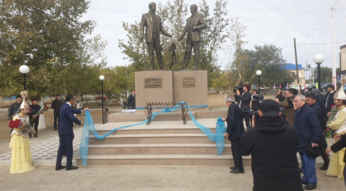 Torǵaıda Ahmet Baıtursynulynyń toıy ótip jatyr