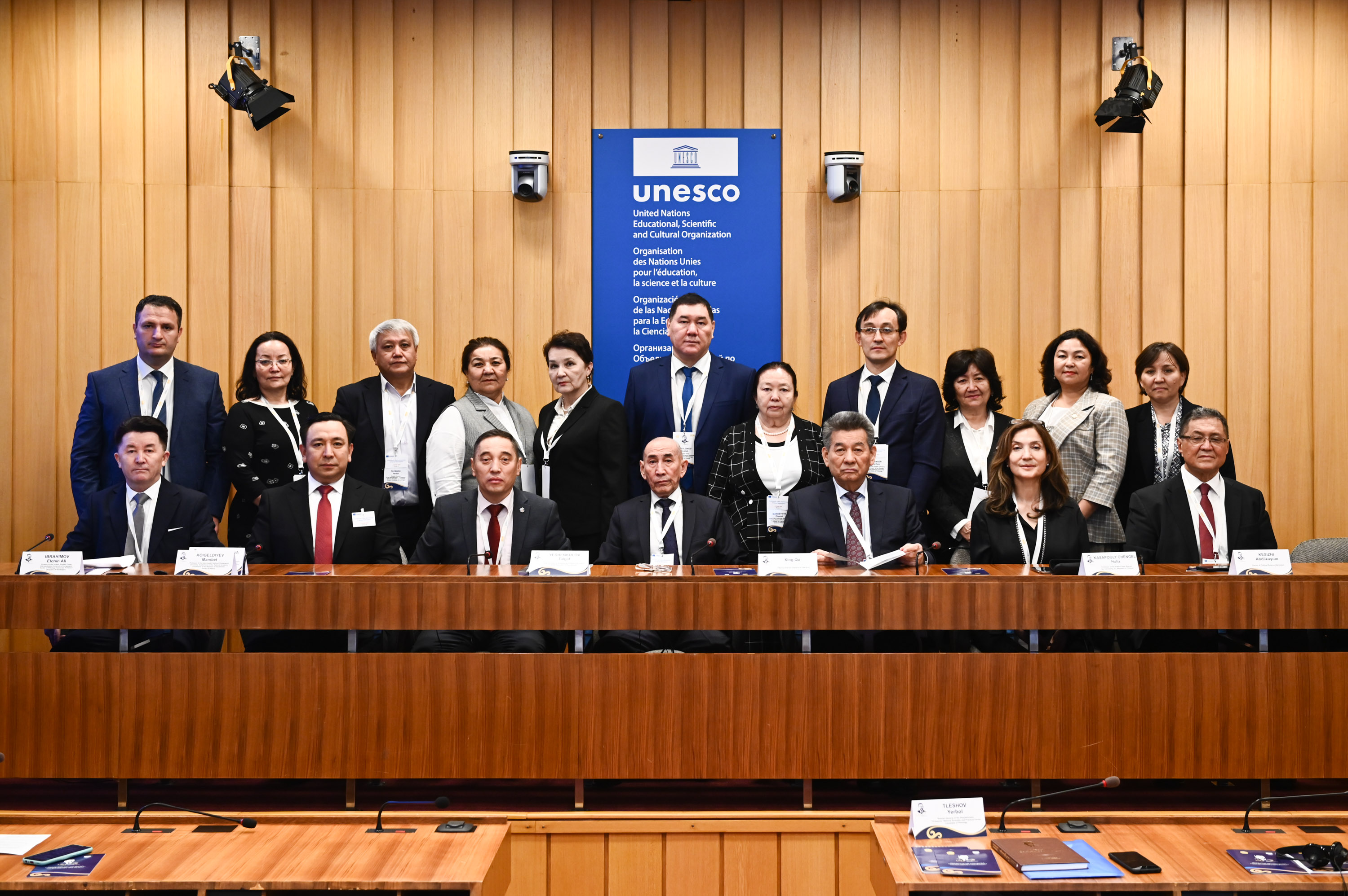 Sýretterdi túsirgen Artýr LEBEDEV