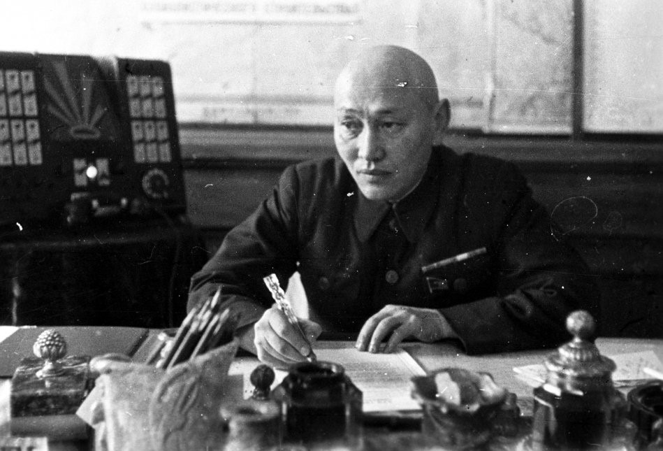 Kúrdeli kezeńde el basqarǵan