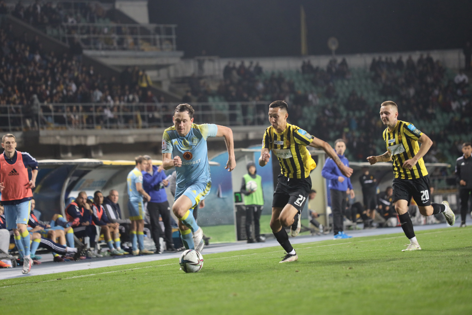 Tımýr jáne onyń komandasy