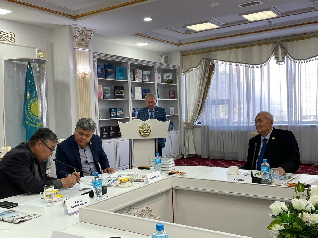 Tarıhqa túren salǵan qalamger