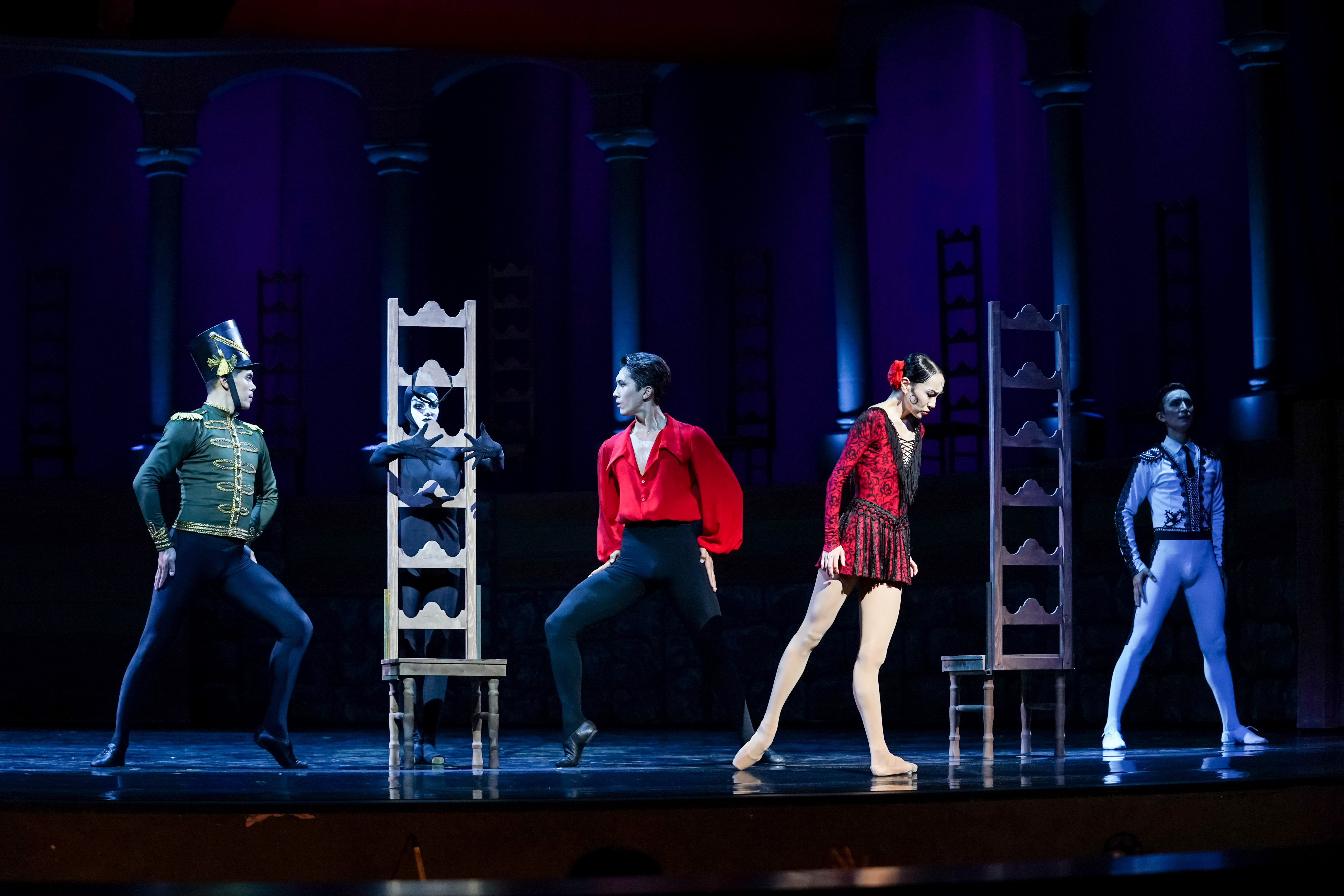 Adaldyq pen asqaqtyq rámizi