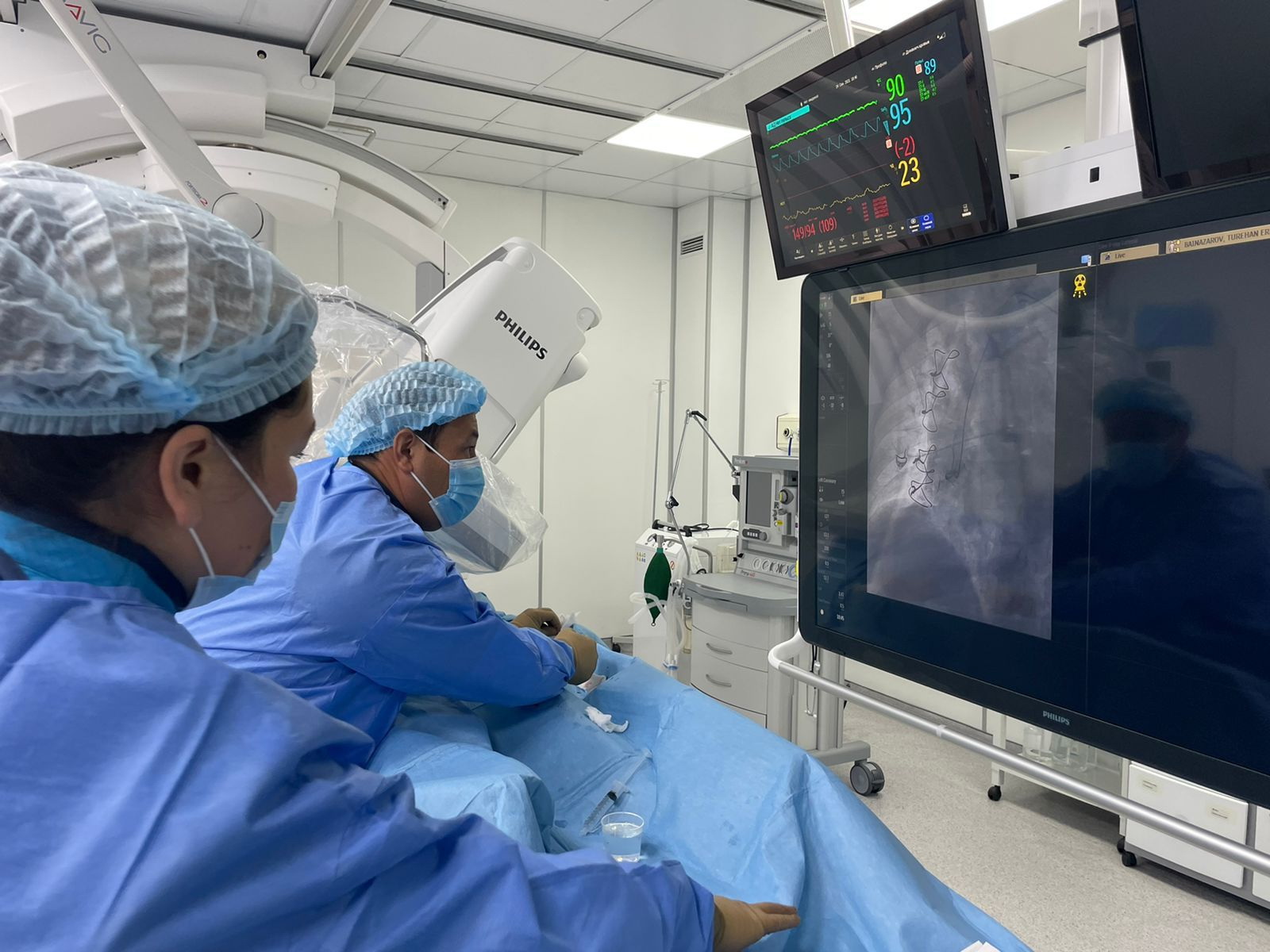 Ajaldyń arashashysy – angıografııalyq apparat