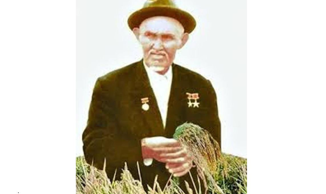 Dala akademıginiń dańǵaıyr tabysy